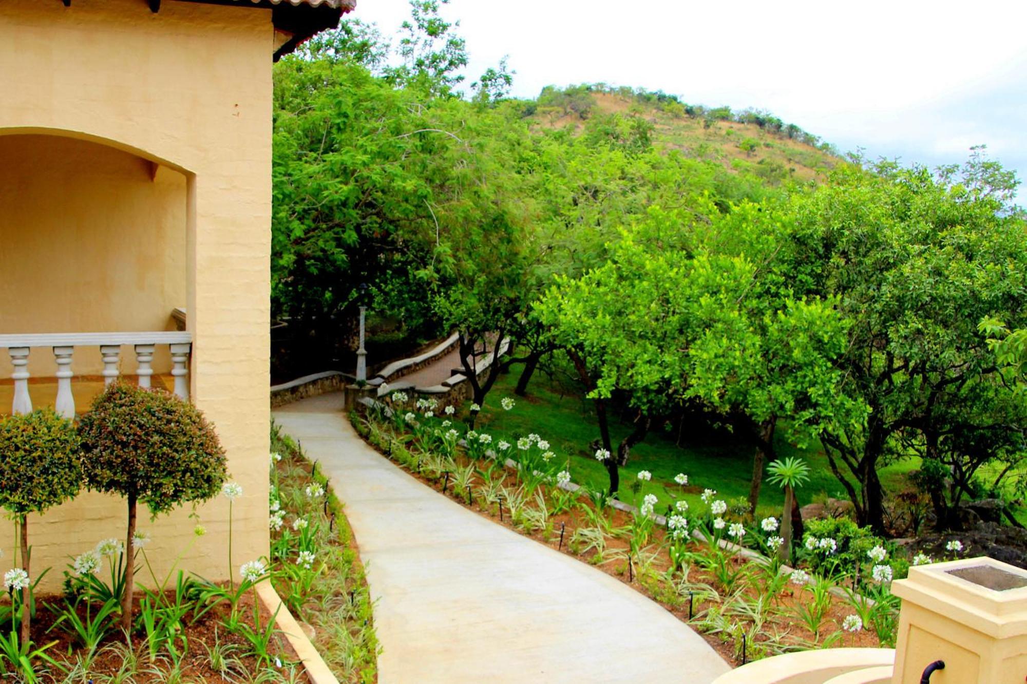 La Villa Spa Mbombela Exterior foto